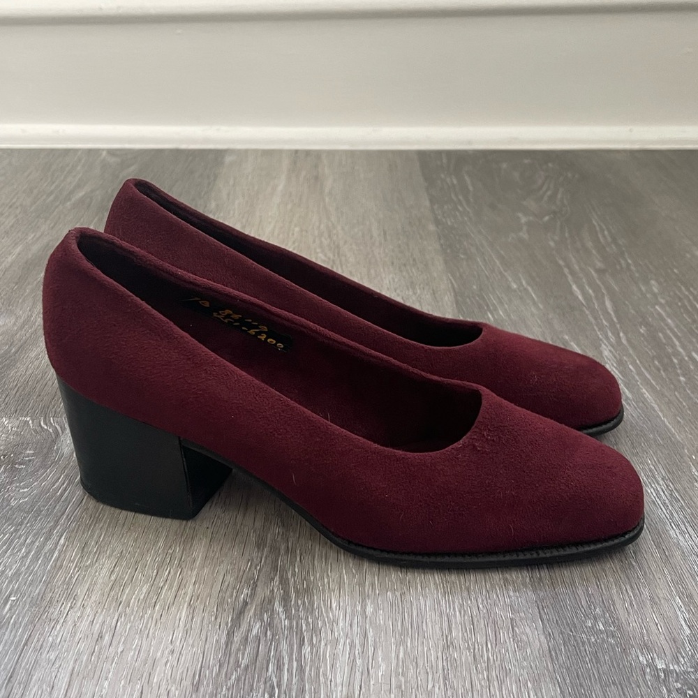 Herbert Levine Maroon Suede Pumps Size 7